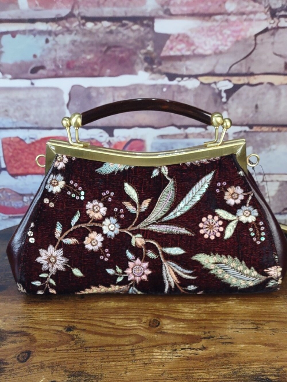 Patricia Nash "Kelmscott" Burgundy Embroidered Velvet Frame Bag - Picture 2 of 11